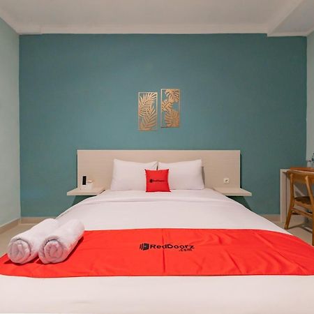 Reddoorz Plus Near Surapati Core บันดุง ภายนอก รูปภาพ