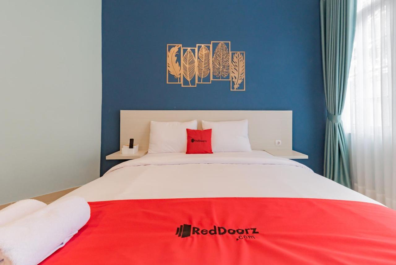 Reddoorz Plus Near Surapati Core บันดุง ภายนอก รูปภาพ
