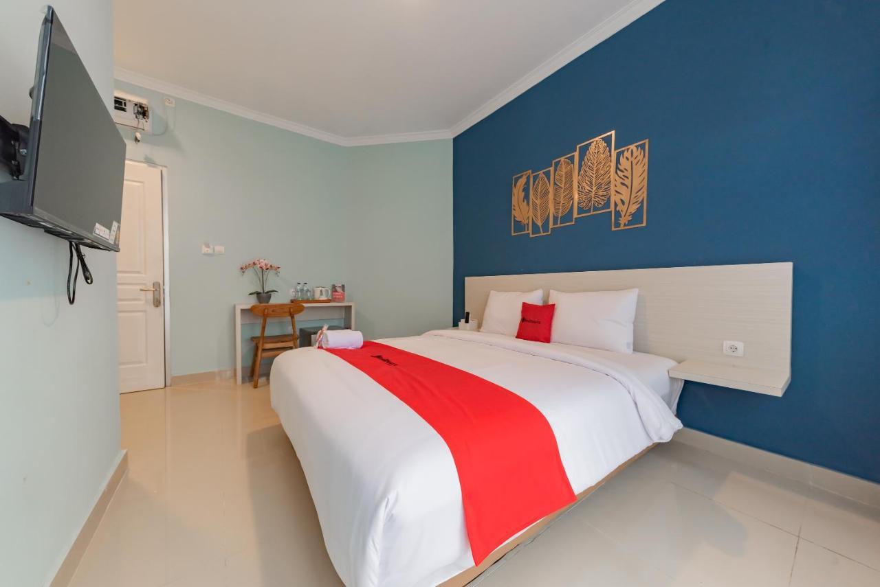 Reddoorz Plus Near Surapati Core บันดุง ภายนอก รูปภาพ