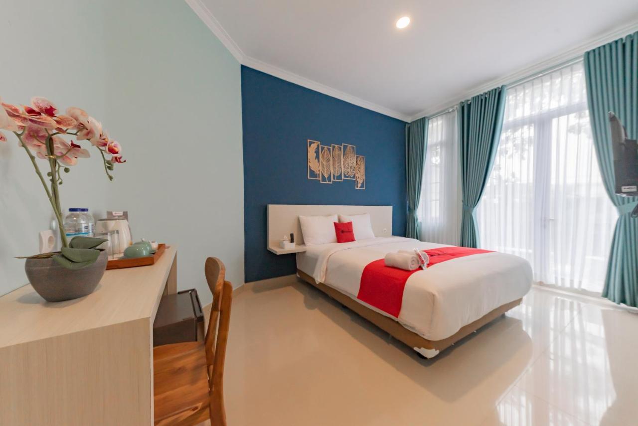 Reddoorz Plus Near Surapati Core บันดุง ภายนอก รูปภาพ