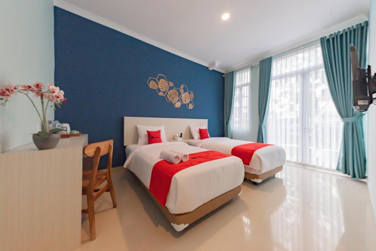 Reddoorz Plus Near Surapati Core บันดุง ภายนอก รูปภาพ