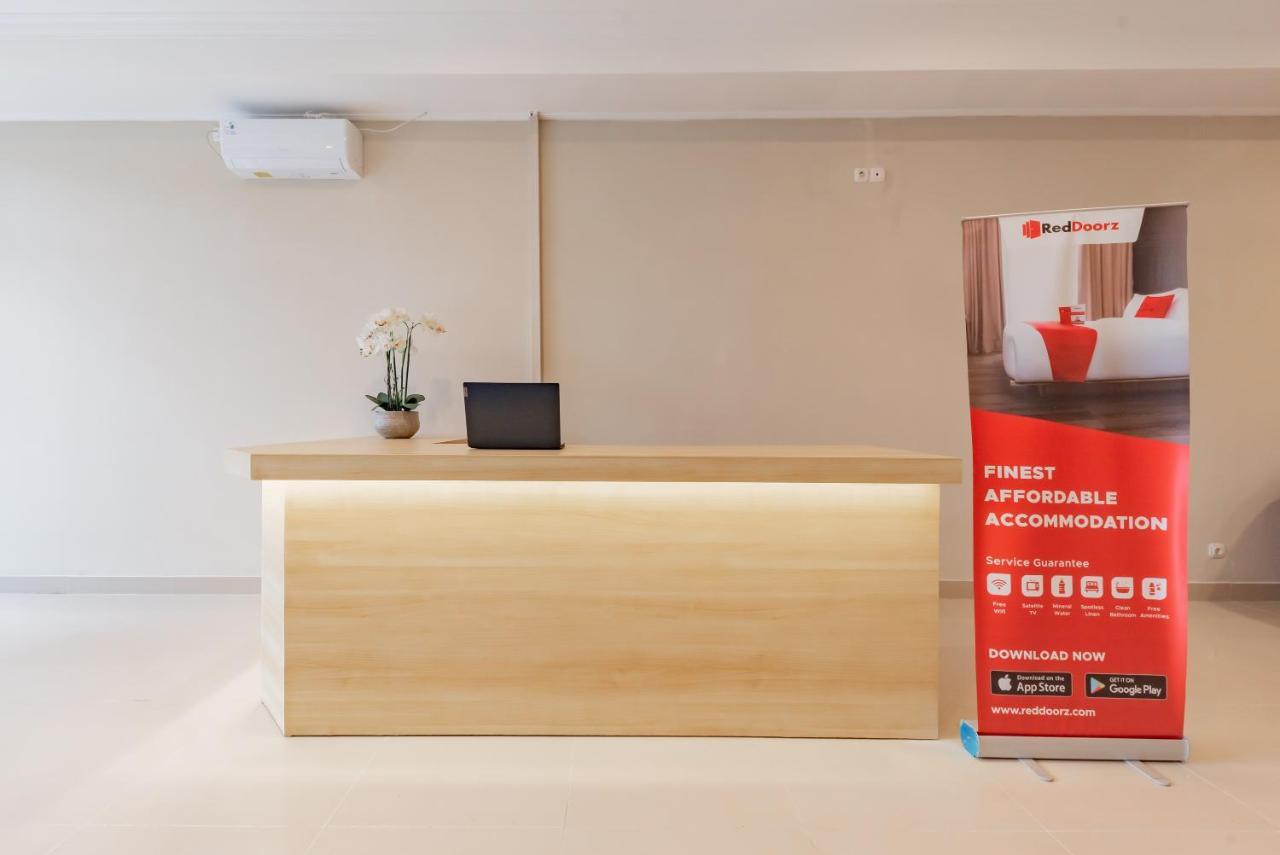 Reddoorz Plus Near Surapati Core บันดุง ภายนอก รูปภาพ