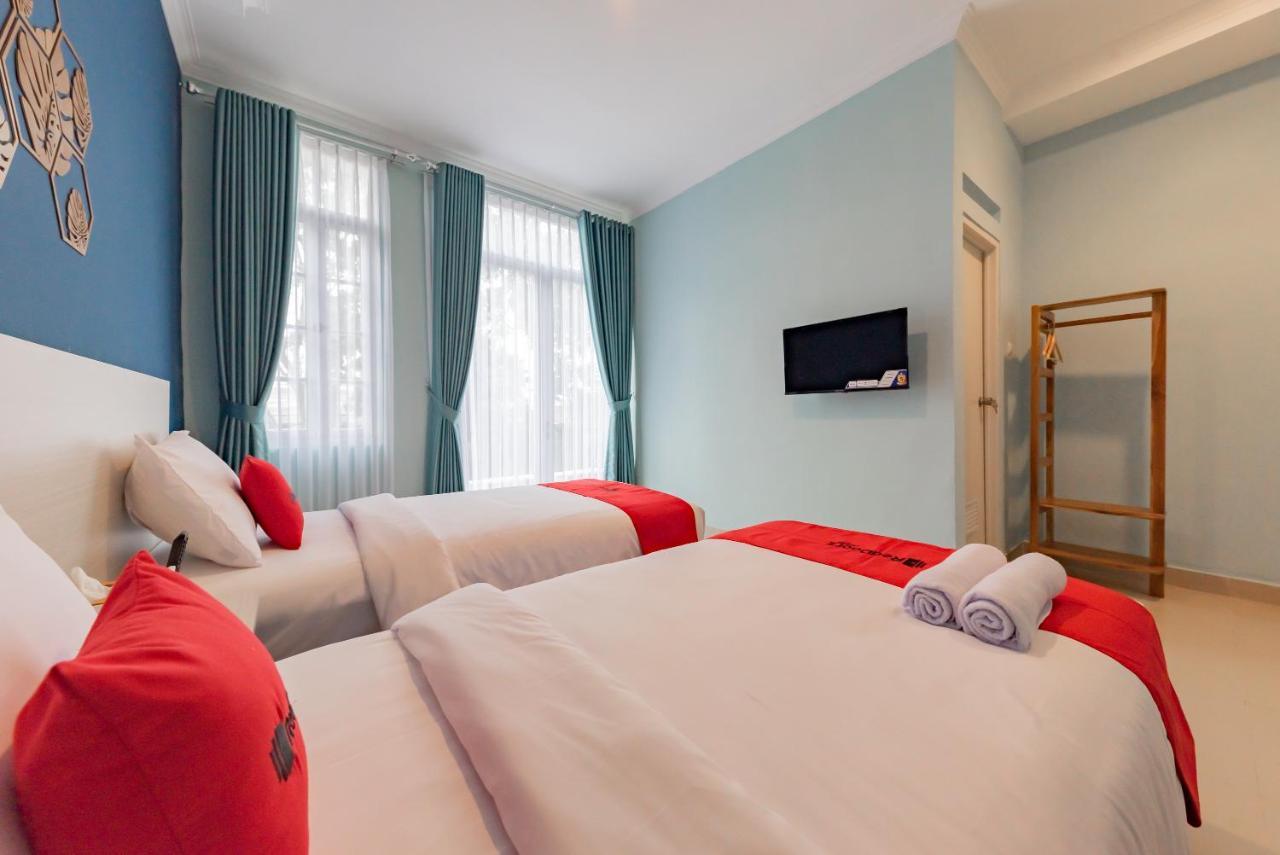 Reddoorz Plus Near Surapati Core บันดุง ภายนอก รูปภาพ